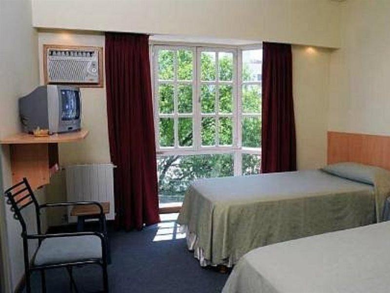 Los Tilos Hotel Y Spa By Cph Вила Карлос Пас Екстериор снимка