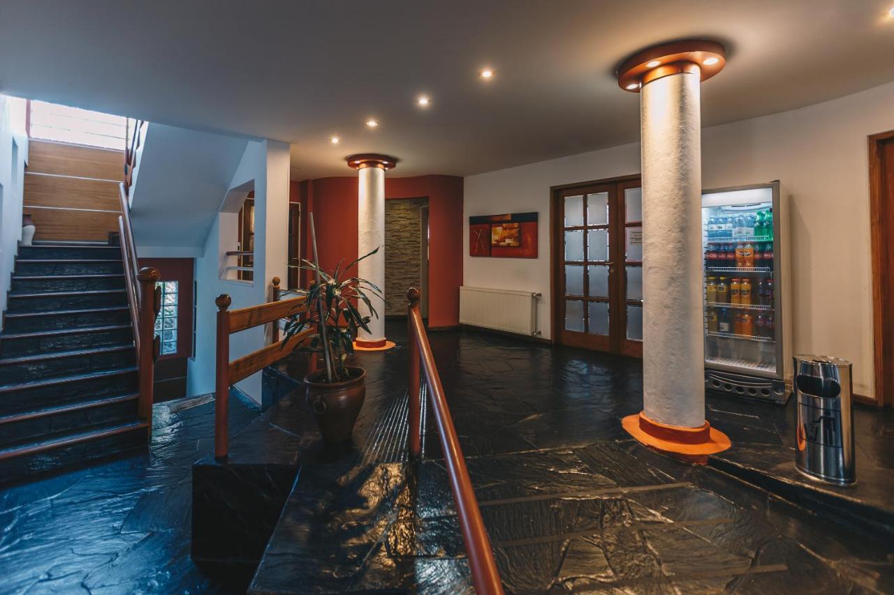 Los Tilos Hotel Y Spa By Cph Вила Карлос Пас Екстериор снимка