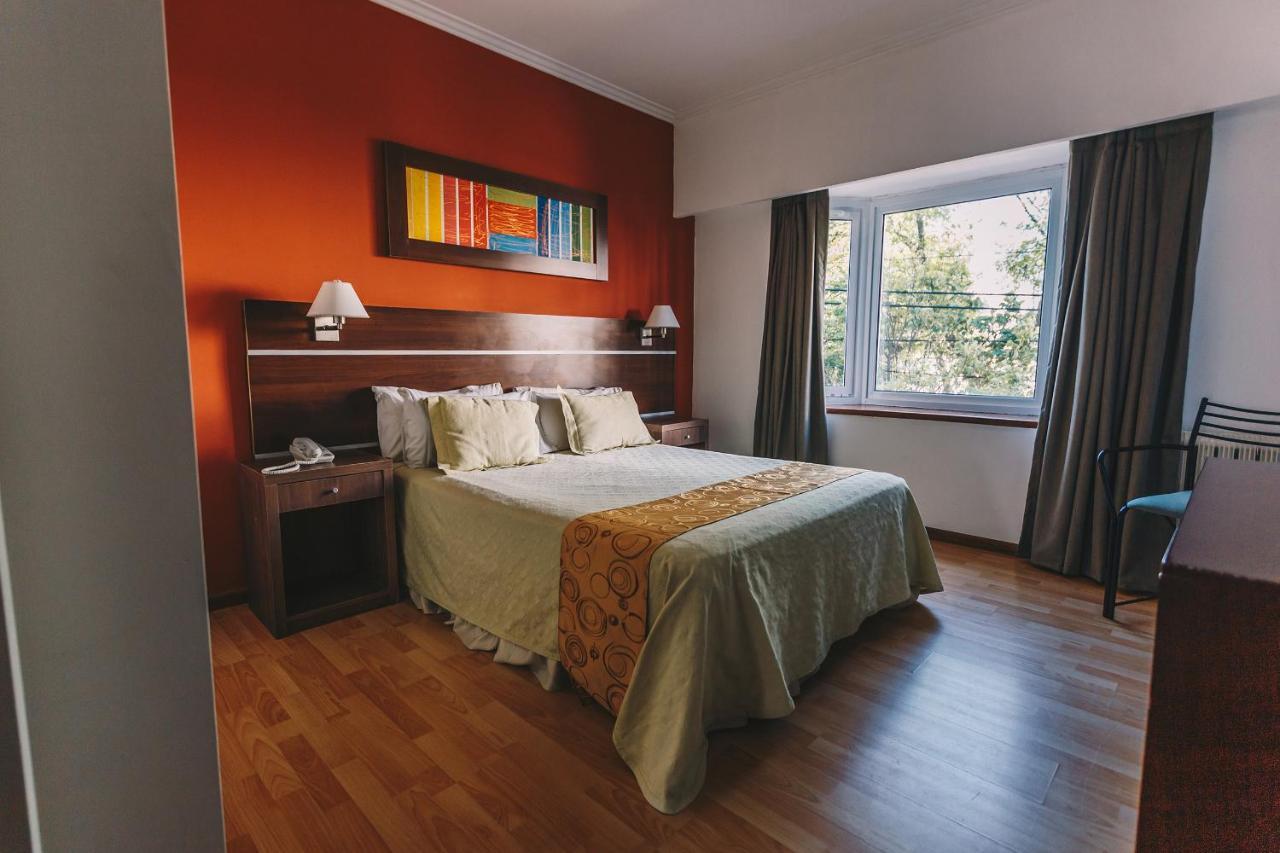 Los Tilos Hotel Y Spa By Cph Вила Карлос Пас Екстериор снимка